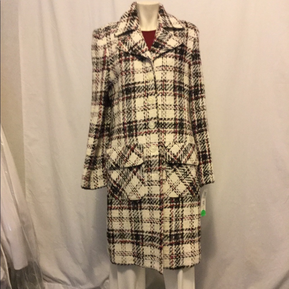 Coat - Picture 2 of 3
